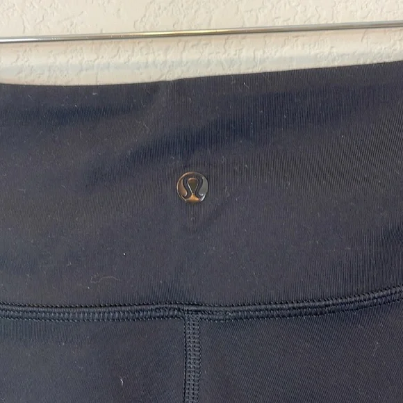 Lululemon wunder under crop velvet bow leggings size 12 - Picture 6 of 7